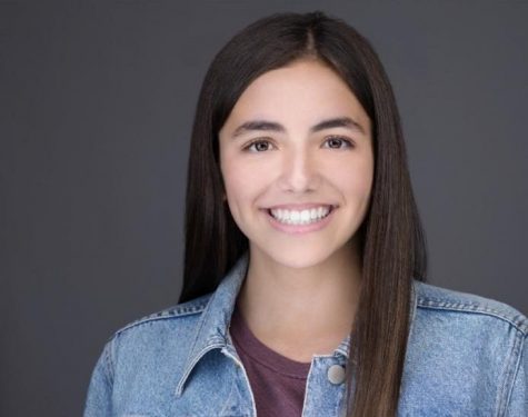 Freshman actress signs with talent agency